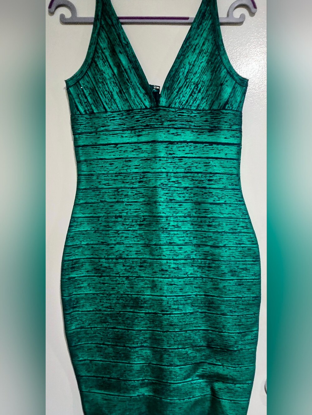 Hervé Léger Sleeveless V-Neck Emerald/Teal Green Bodycon Dress NWOT sz M.